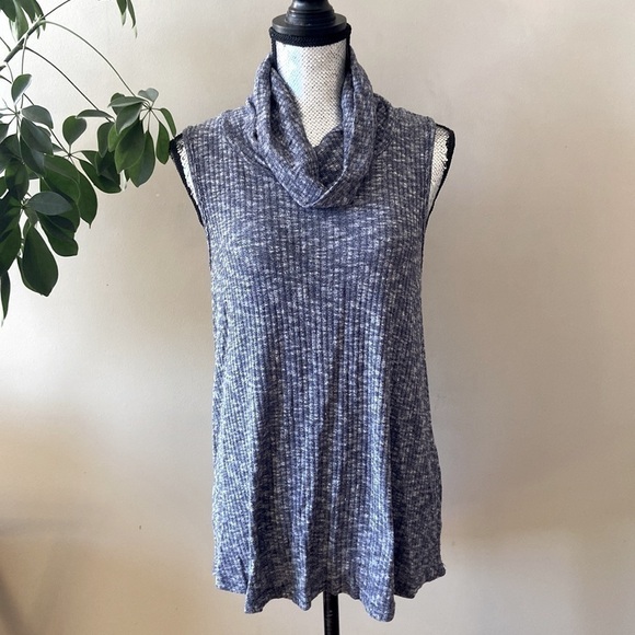 ⭐️2 FOR $20⭐️ Love Riche flowy tunic knit top - Picture 3 of 5